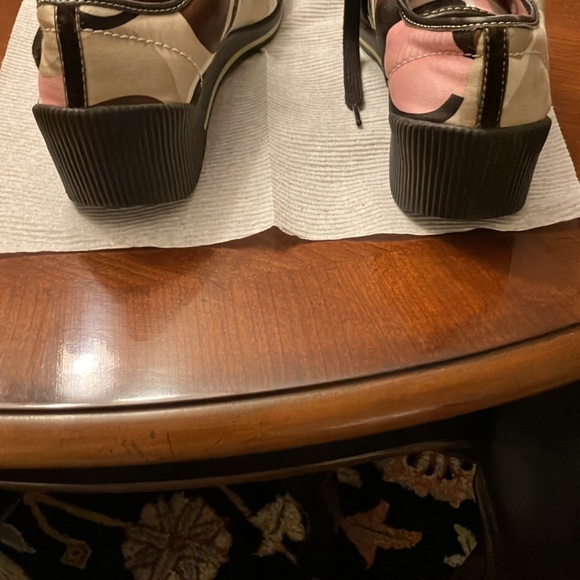 COACH. WOMEN’S BROWN & PINK MID-TOP SNEAKERS. SIZE 8. VERY CUTE! EUC - Picture 9 of 10